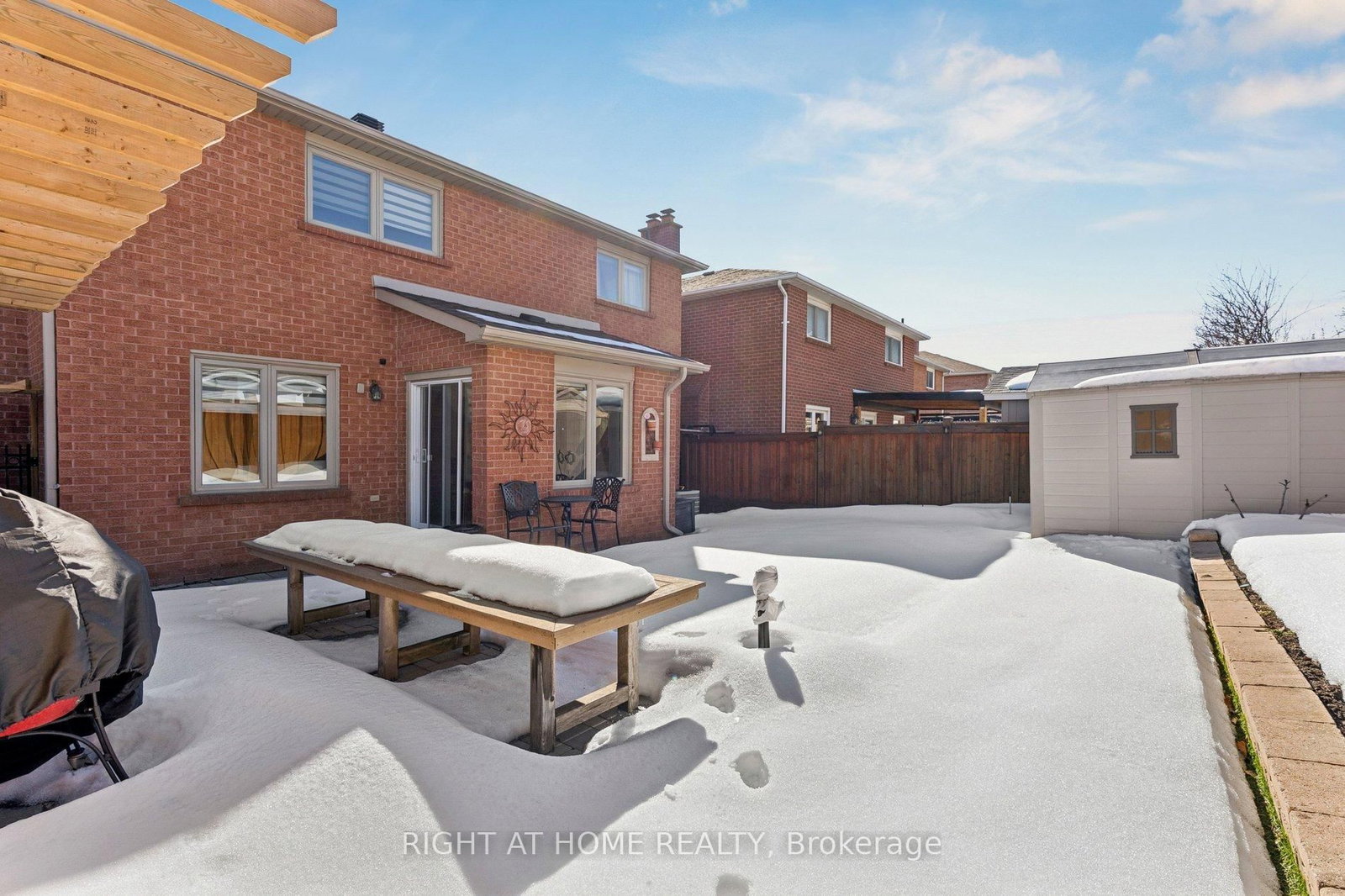 Detached House for sale at 10 Claudia Avenue, Vaughan, Ontario, L4L 6S1 - West Woodbridge - MLS: N12842528