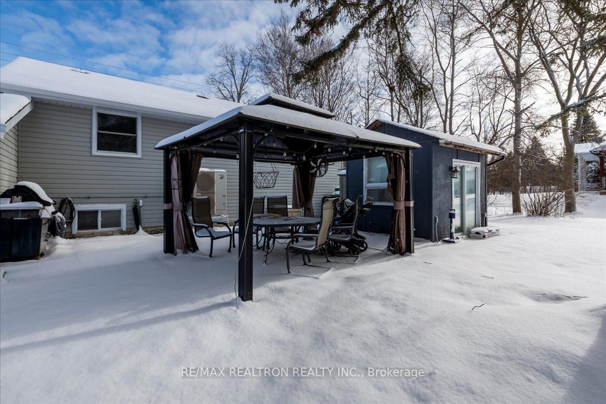 Detached House for sale at 8906 5th Line, Essa, Ontario, L3W 0C7 - Angus - MLS: N12842910