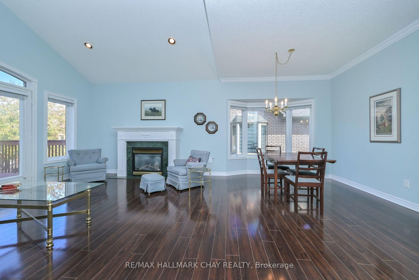 35 Via Amici • New Tecumseth, ON photo 11