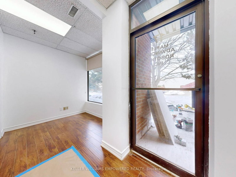 17 - 80 West Beaver Creek Rd, Richmond Hill, L4B 1H3 | Image 2