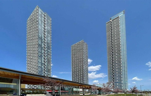 2208 - 950 Portage Parkway