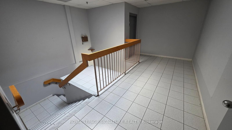 3 - 237 Romina Rd, Vaughan, L4K 4V3 | Image 3