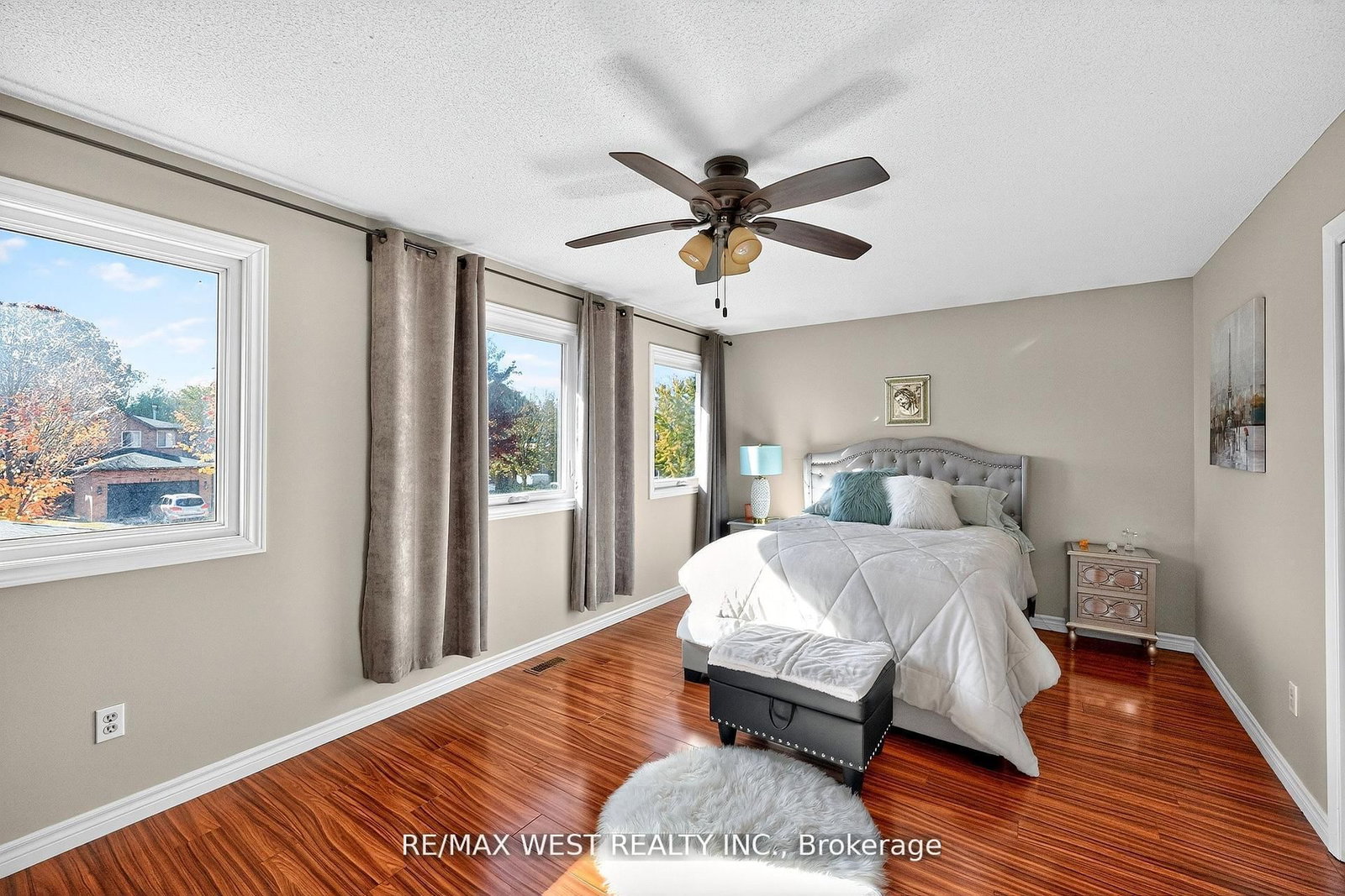 Detached House for sale at 100 Kerr Boulevard, New Tecumseth, Ontario, L9R 1C6 - Alliston - MLS: N12844344