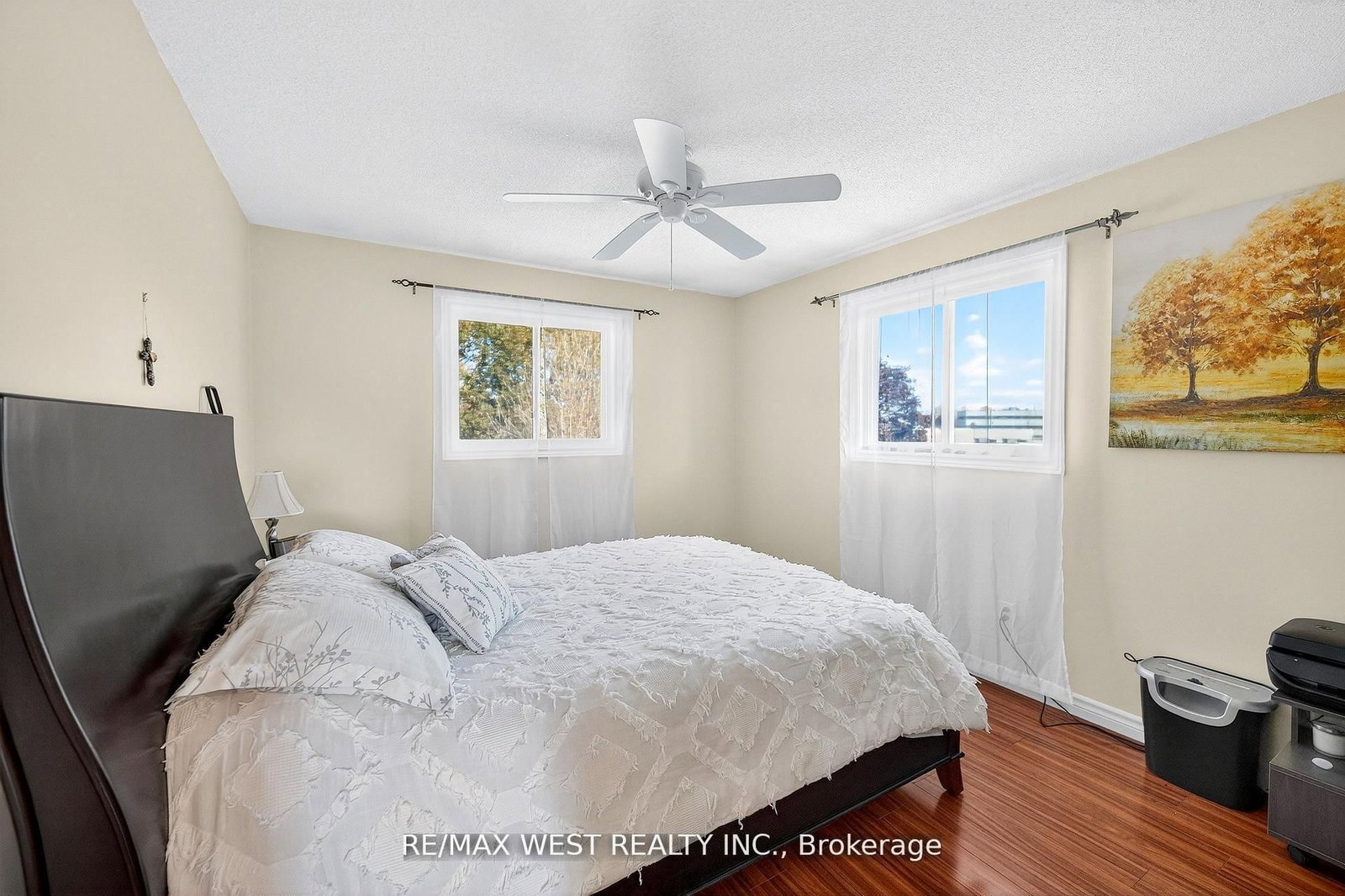 Detached House for sale at 100 Kerr Boulevard, New Tecumseth, Ontario, L9R 1C6 - Alliston - MLS: N12844344