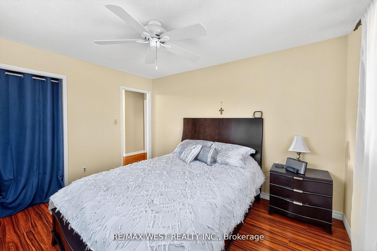 Detached House for sale at 100 Kerr Boulevard, New Tecumseth, Ontario, L9R 1C6 - Alliston - MLS: N12844344