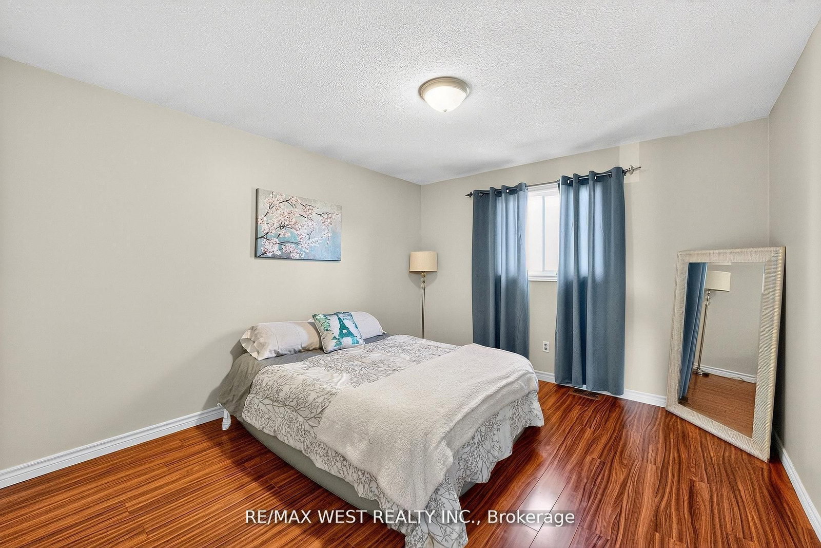 Detached House for sale at 100 Kerr Boulevard, New Tecumseth, Ontario, L9R 1C6 - Alliston - MLS: N12844344