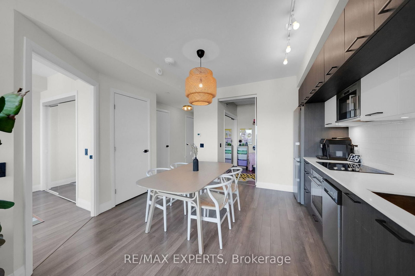 Condo sold at 601-4800 Highway 7 Road, Vaughan, Ontario, L4L 1H8 - East Woodbridge - MLS: N12844940