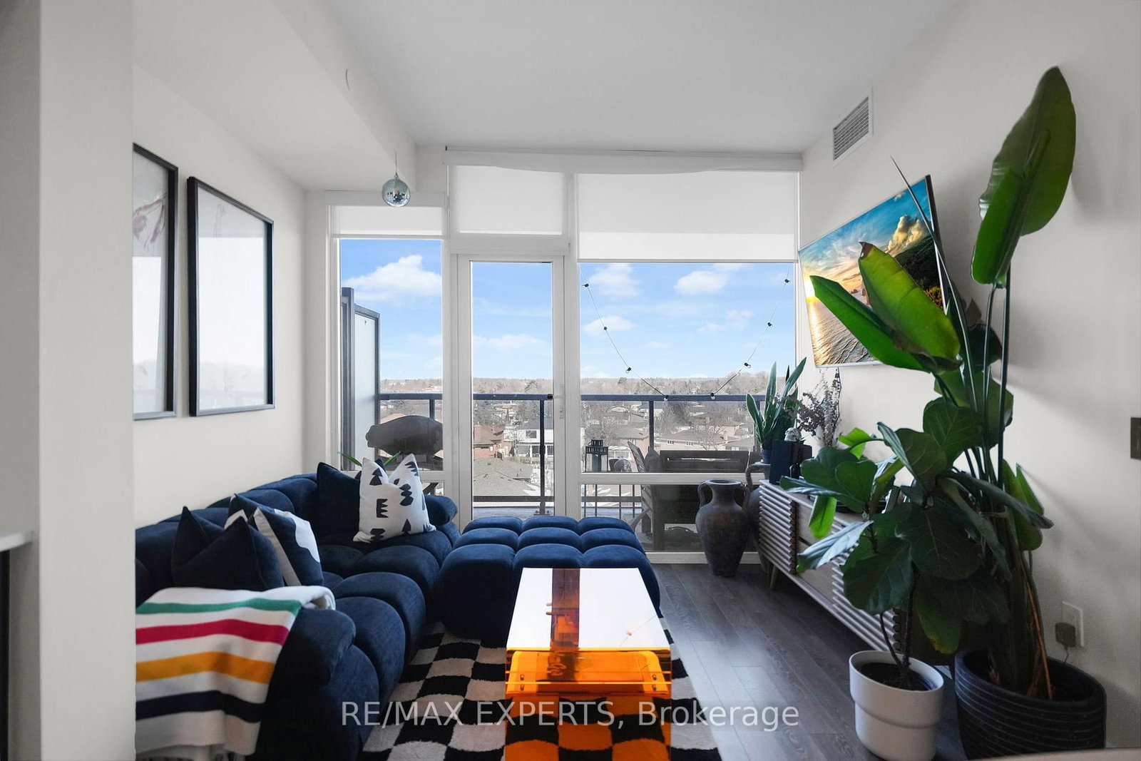 Condo sold at 601-4800 Highway 7 Road, Vaughan, Ontario, L4L 1H8 - East Woodbridge - MLS: N12844940