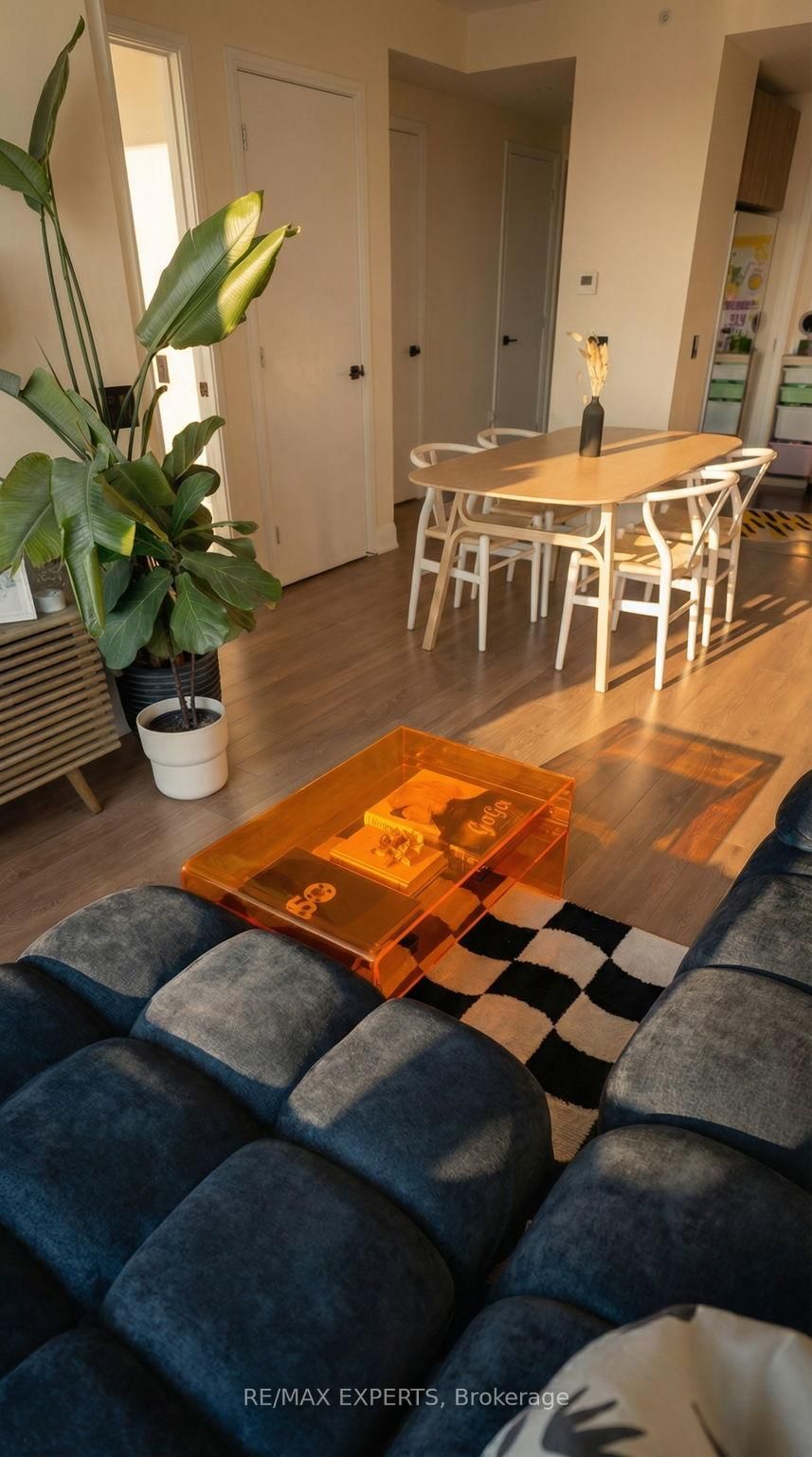 Condo sold at 601-4800 Highway 7 Road, Vaughan, Ontario, L4L 1H8 - East Woodbridge - MLS: N12844940