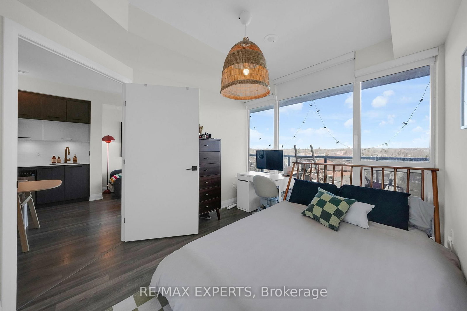 Condo sold at 601-4800 Highway 7 Road, Vaughan, Ontario, L4L 1H8 - East Woodbridge - MLS: N12844940