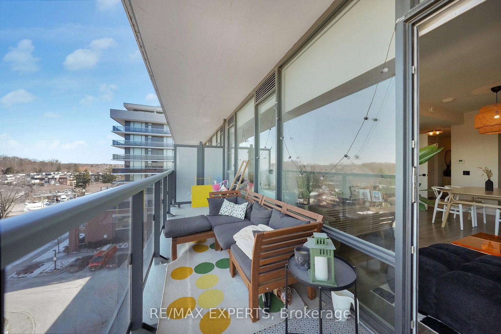 Condo sold at 601-4800 Highway 7 Road, Vaughan, Ontario, L4L 1H8 - East Woodbridge - MLS: N12844940