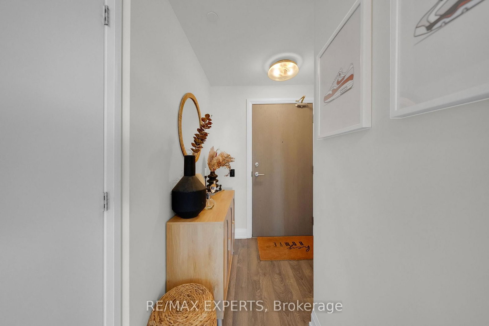 Condo sold at 601-4800 Highway 7 Road, Vaughan, Ontario, L4L 1H8 - East Woodbridge - MLS: N12844940