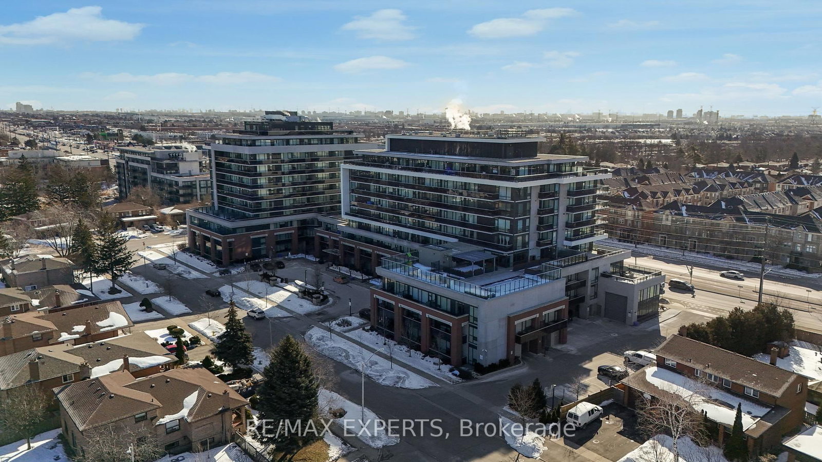 Condo sold at 601-4800 Highway 7 Road, Vaughan, Ontario, L4L 1H8 - East Woodbridge - MLS: N12844940
