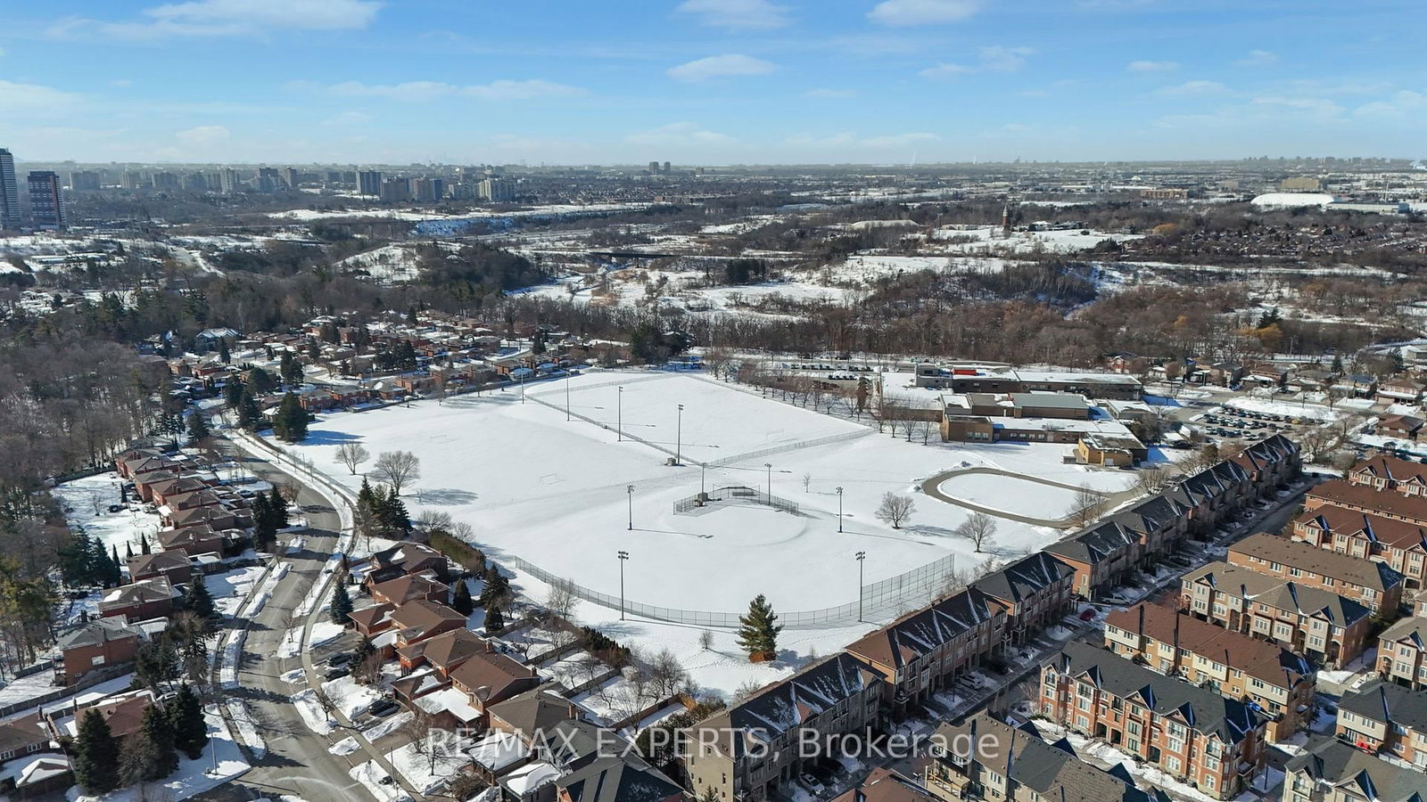 Condo sold at 601-4800 Highway 7 Road, Vaughan, Ontario, L4L 1H8 - East Woodbridge - MLS: N12844940