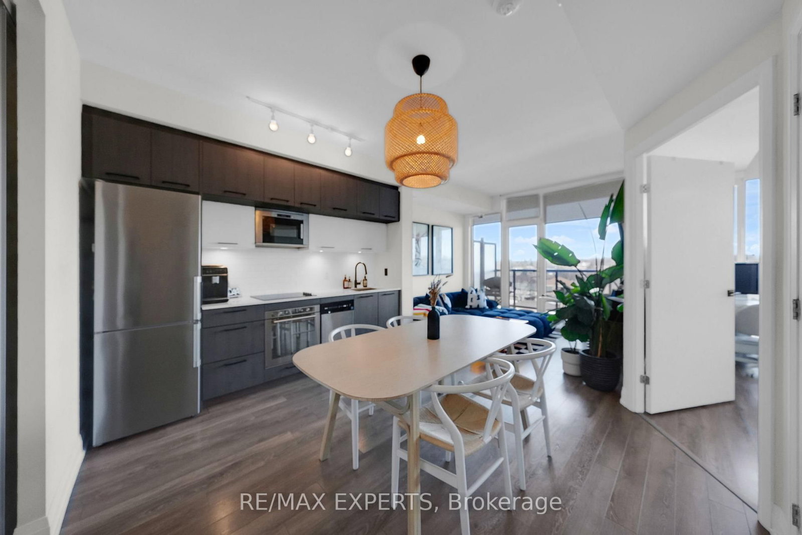 Condo sold at 601-4800 Highway 7 Road, Vaughan, Ontario, L4L 1H8 - East Woodbridge - MLS: N12844940