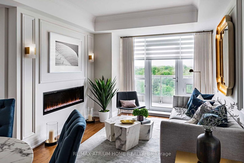 511 - 15 Stollery Pond Cres, Markham, L6C 0Y4 | Image 2