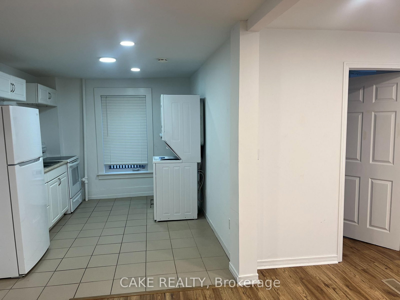 290 MAIN Street - Photo 12