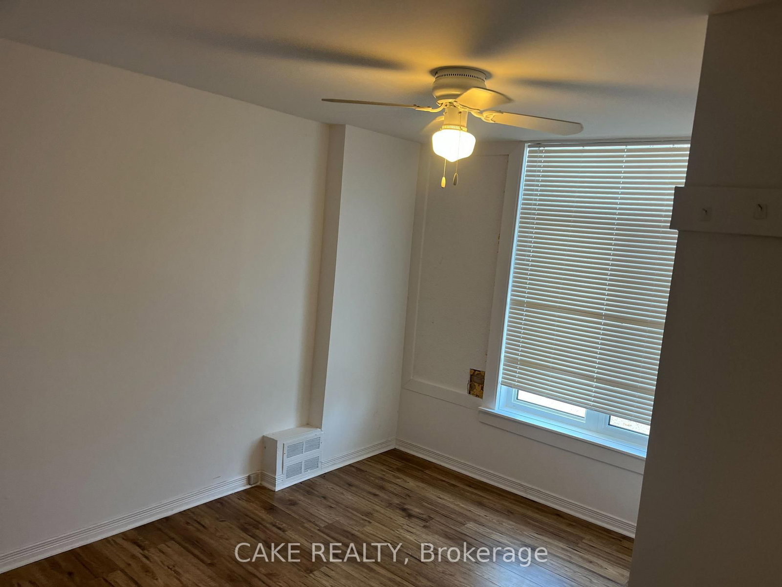 290 MAIN Street - Photo 13