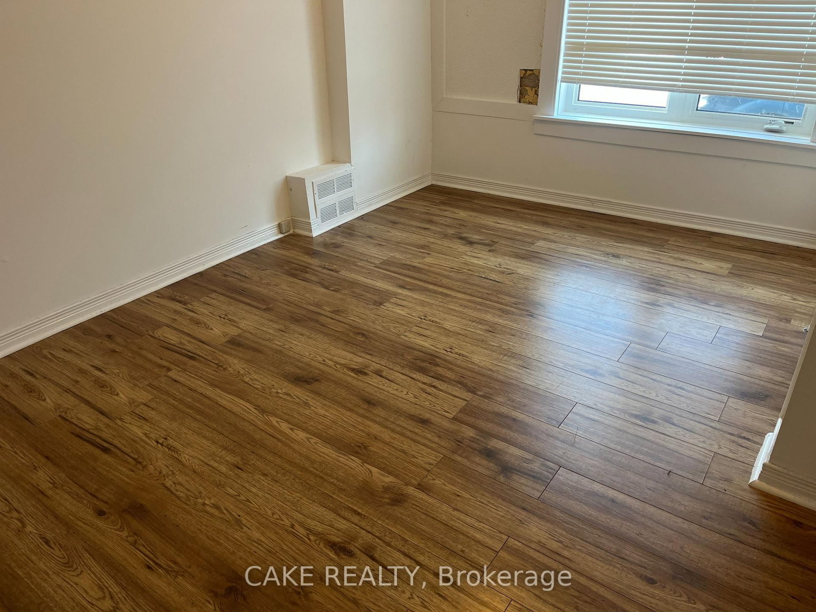 290 MAIN Street - Photo 14