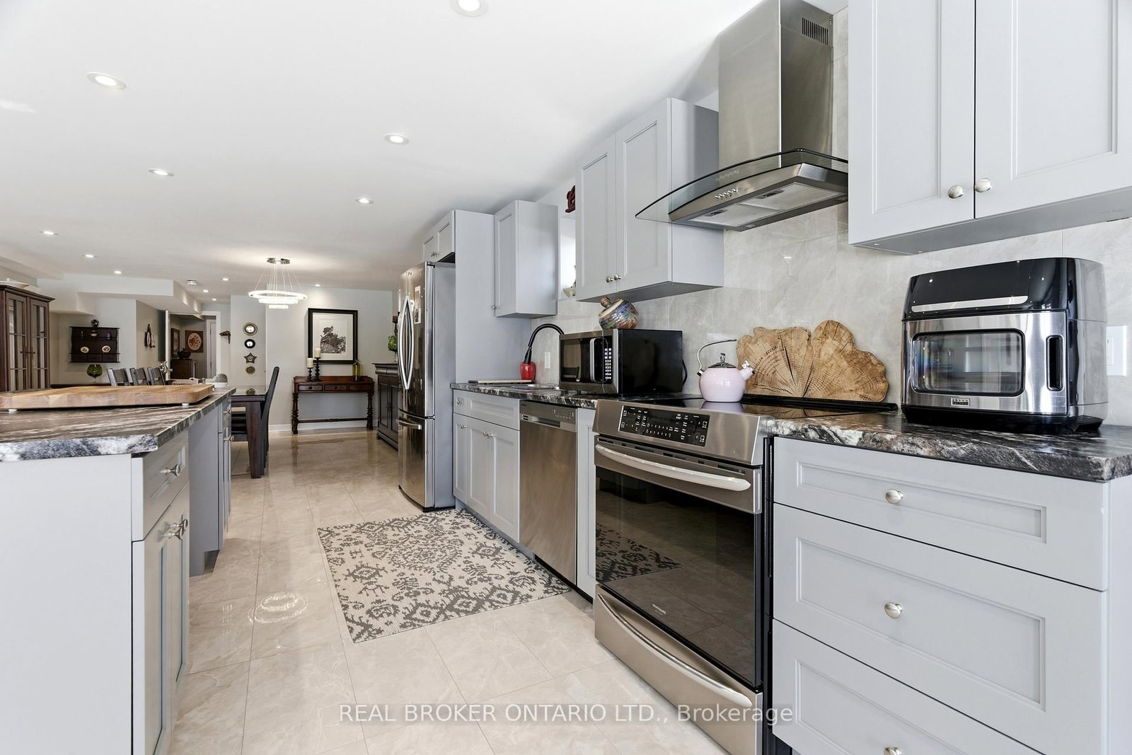 Detached House for sale at 171 Gold Park Gate, Essa, Ontario, L3W 0B4 - Angus - MLS: N12846862