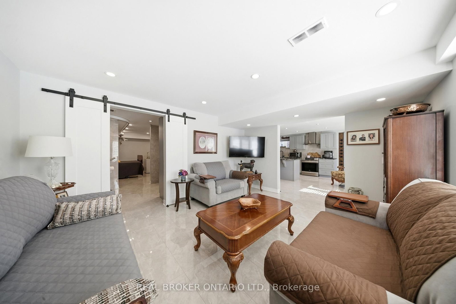 Detached House for sale at 171 Gold Park Gate, Essa, Ontario, L3W 0B4 - Angus - MLS: N12846862