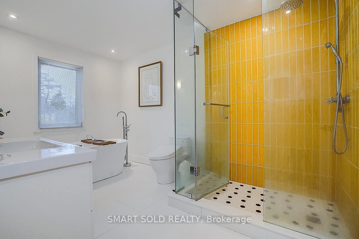 Detached House for sale at 197 Garden Avenue, Richmond Hill, Ontario, L4C 6L8 - South Richvale - MLS: N12847244