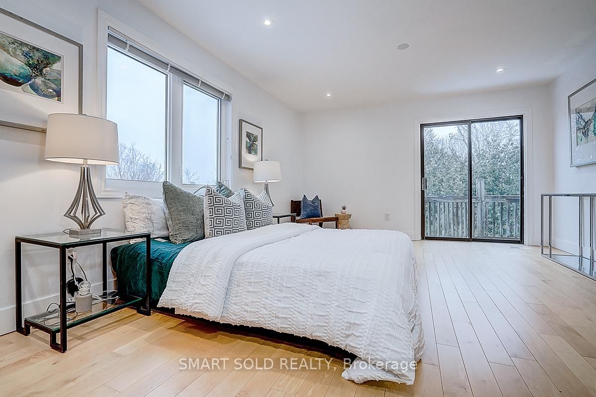 Detached House for sale at 197 Garden Avenue, Richmond Hill, Ontario, L4C 6L8 - South Richvale - MLS: N12847244