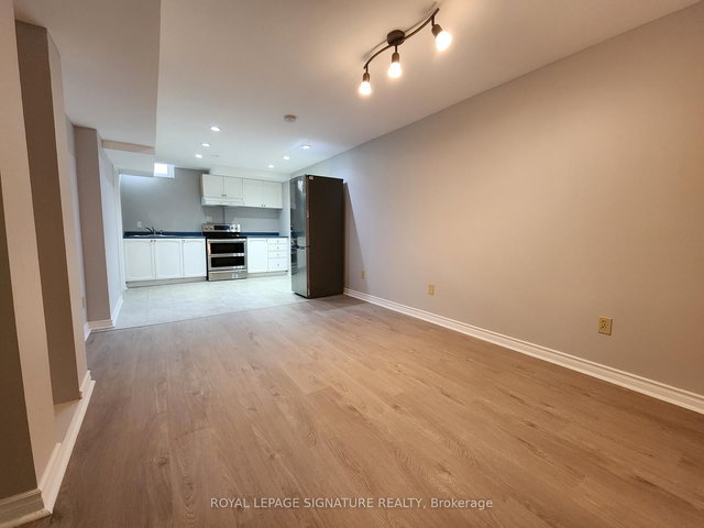 Bsmt - 79 Rejane Crescent