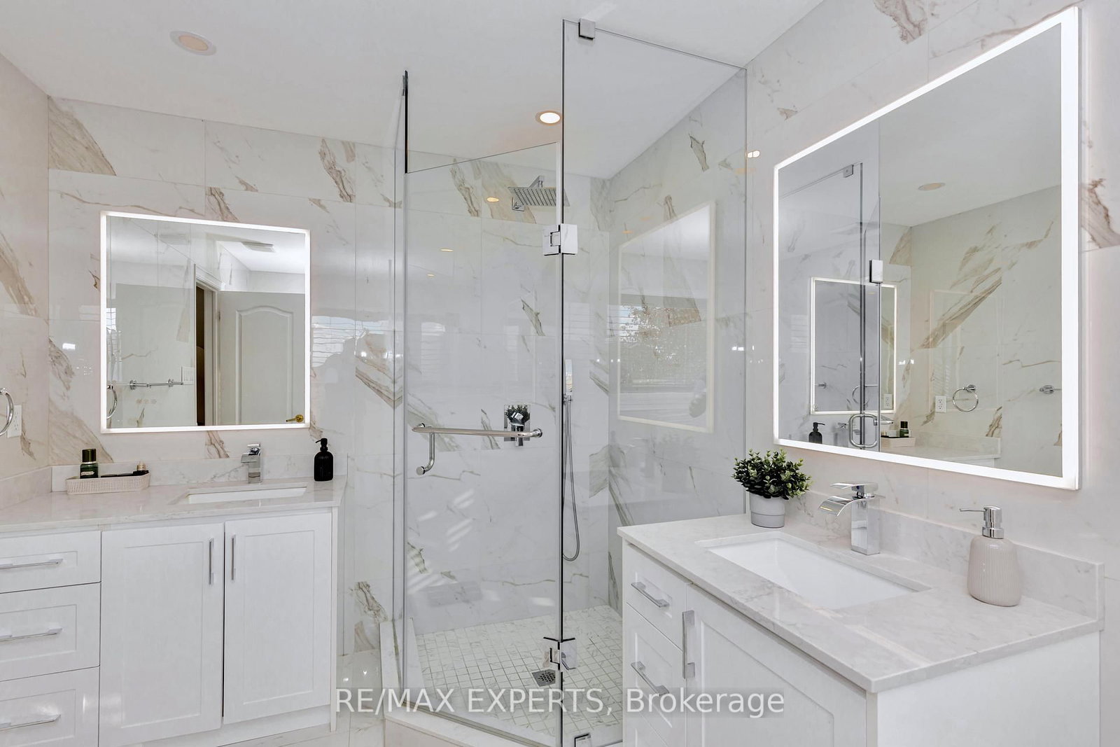 Detached House for sale at 193 Fairlane Crescent, Vaughan, Ontario, L4H 2H1 - Vellore Village - MLS: N12847952