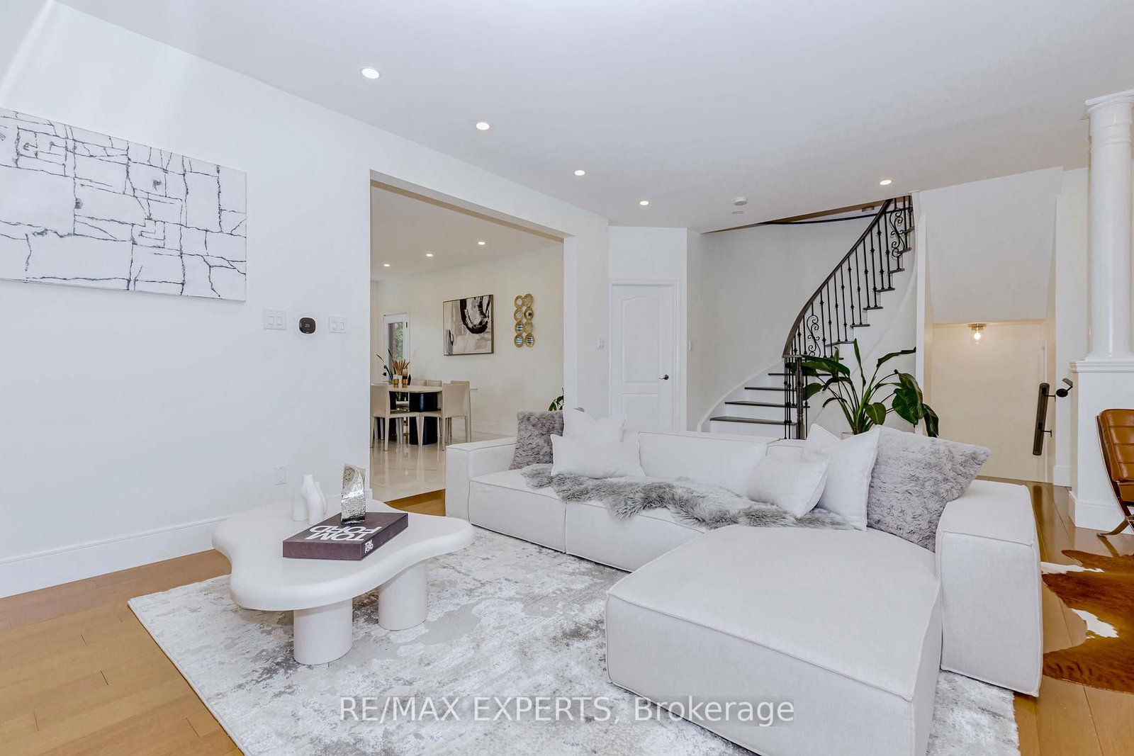 Detached House for sale at 193 Fairlane Crescent, Vaughan, Ontario, L4H 2H1 - Vellore Village - MLS: N12847952