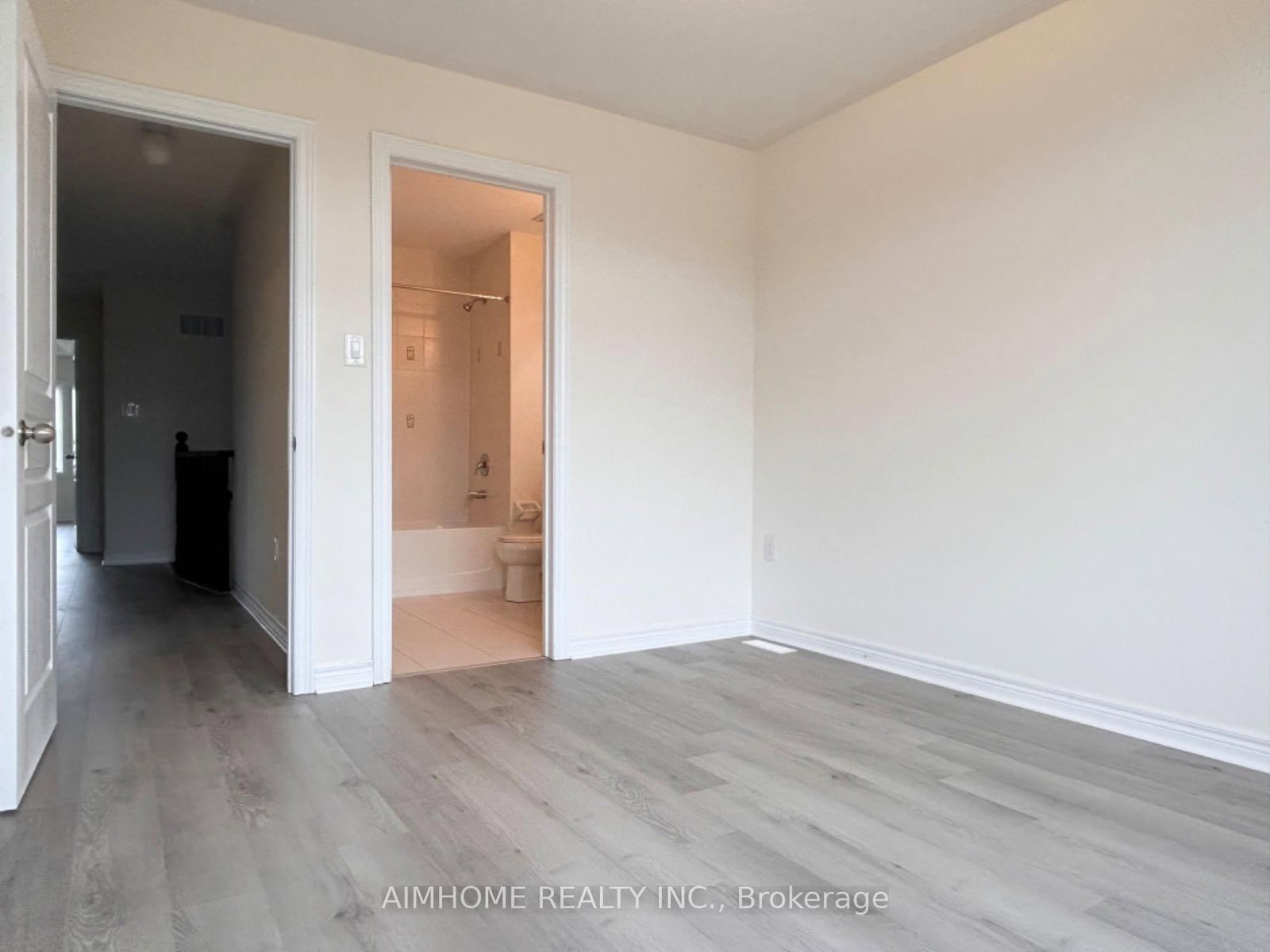 Detached House for lease at 202 Harbord Street, Markham, Ontario, L6C 0X3 - Berczy - MLS: N12848284