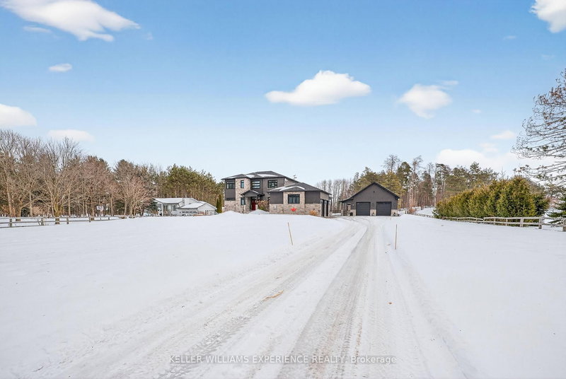 home for sale on 7801 5th Line