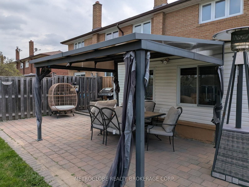 174 Andrew Park, Vaughan, L4L 1G3 | Image 2