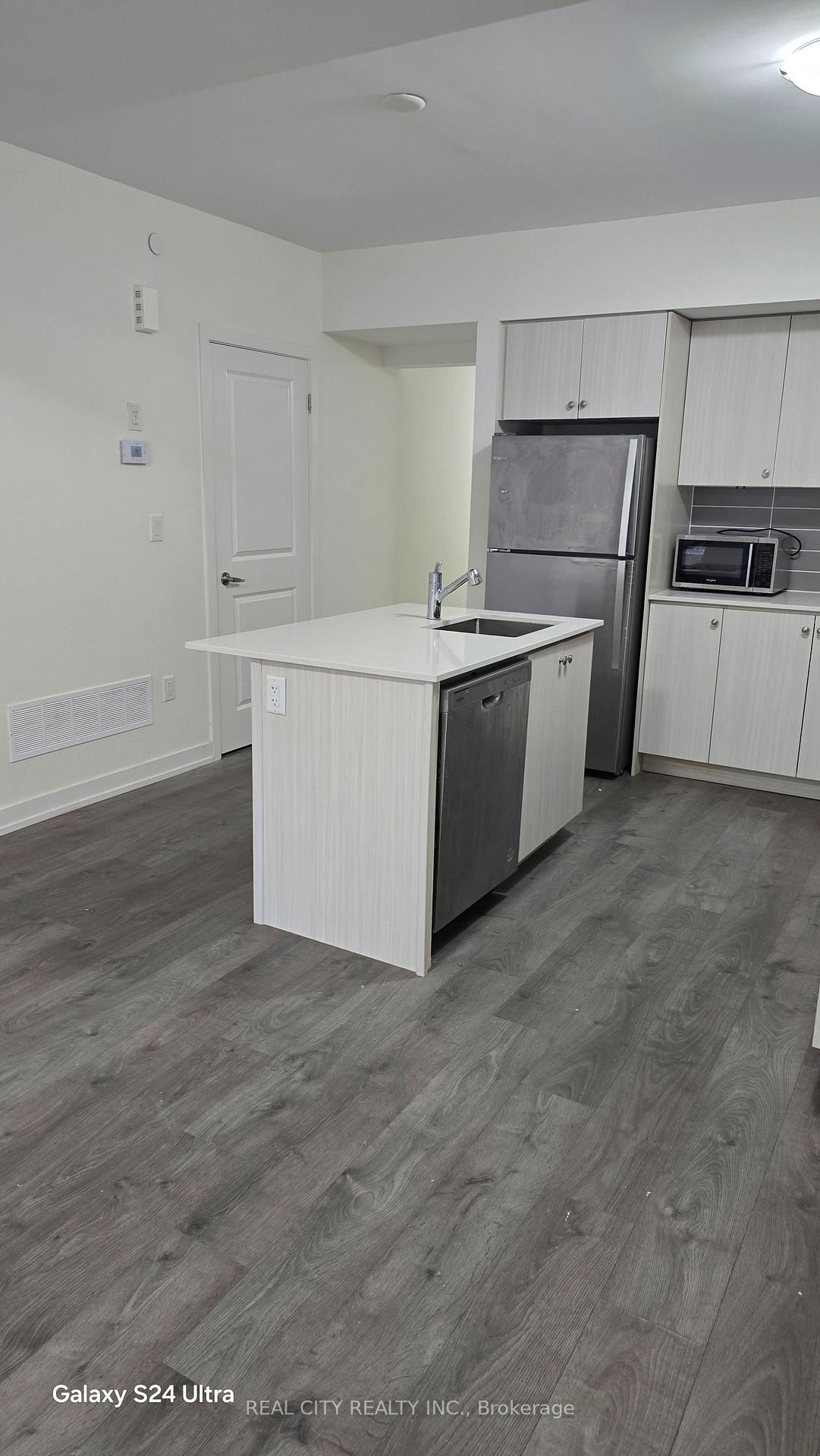 60 Elizabeth Street, Unit 3104 - Photo 14