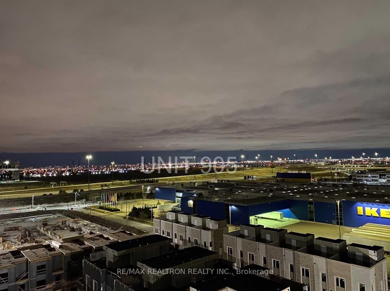 10 Honeycrisp Crescent, Unit 905