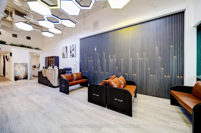 21 - 175 West Beaver Creek Cres, Richmond Hill, L4B 3M1 | Image 3