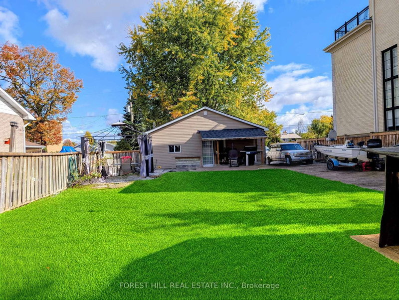 26 River Dr, East Gwillimbury, L9N 1A6 | Image 3