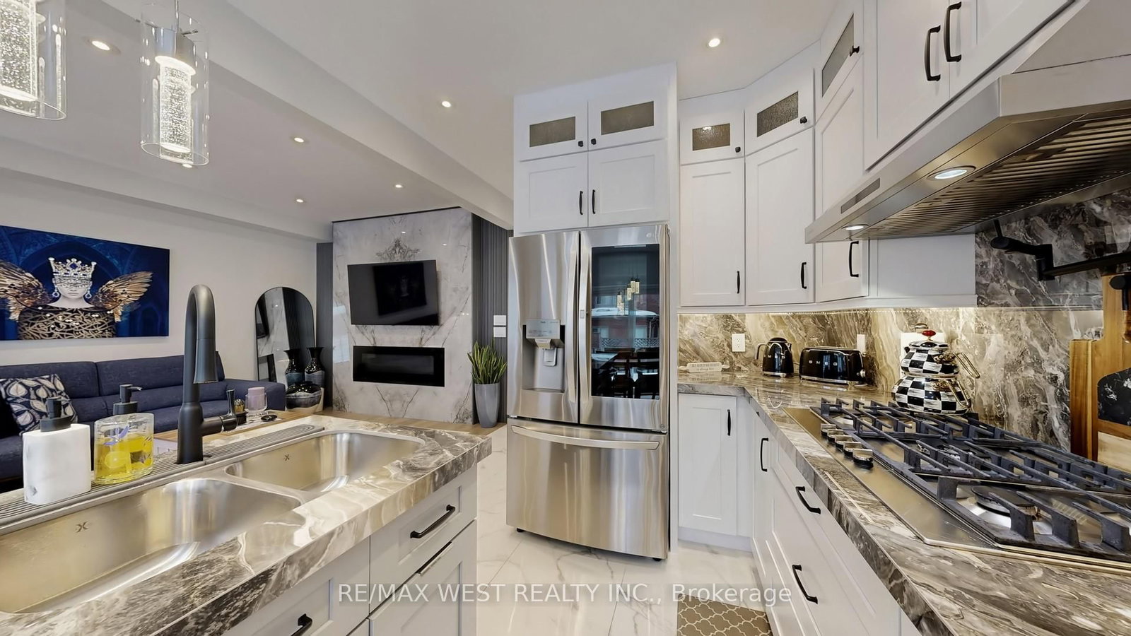 Detached House for sale at 31 Mulholland Drive, Vaughan, Ontario, L4J 7T7 - Beverley Glen - MLS: N12854910