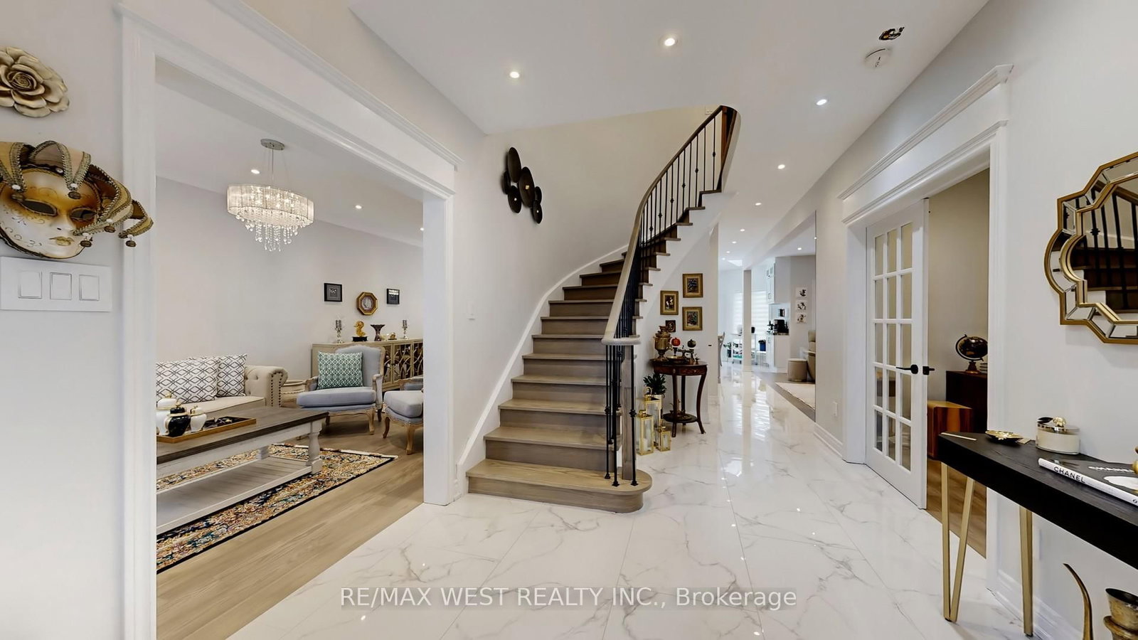 Detached House for sale at 31 Mulholland Drive, Vaughan, Ontario, L4J 7T7 - Beverley Glen - MLS: N12854910