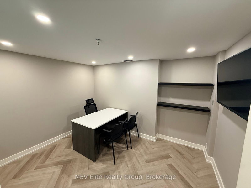 15 & 16 - 250 Regina Rd, Vaughan, L4L 8N2 | Image 3