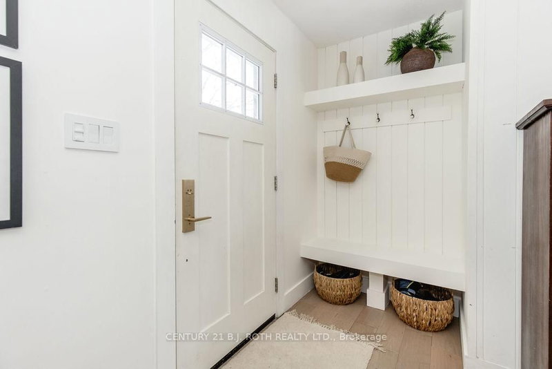 7845 YONGE St, Innisfil, L9S 1K8 | Image 3