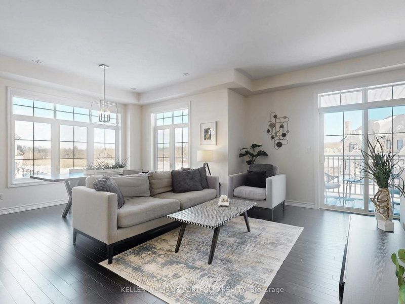 53 Blackpool Lane, East Gwillimbury, L9N 0R7 | Image 2