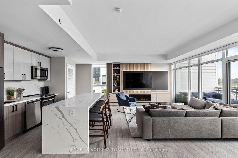 110 - 317 Broward Way
