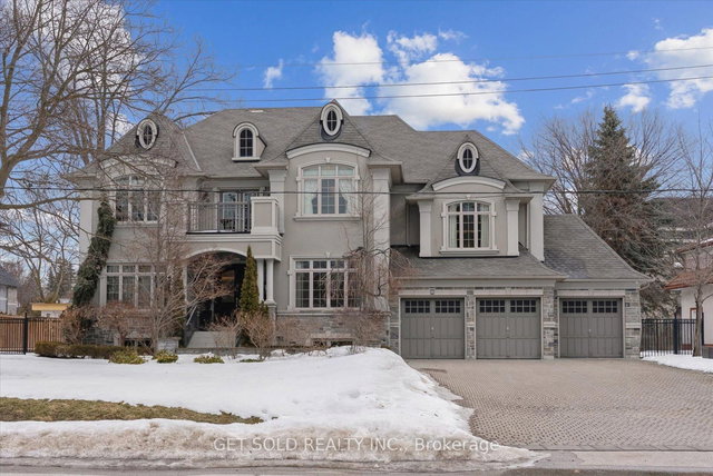 8 Thornhill Avenue