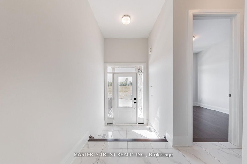 15 Backhouse Dr, Richmond Hill, L4E 1M8 | Image 2