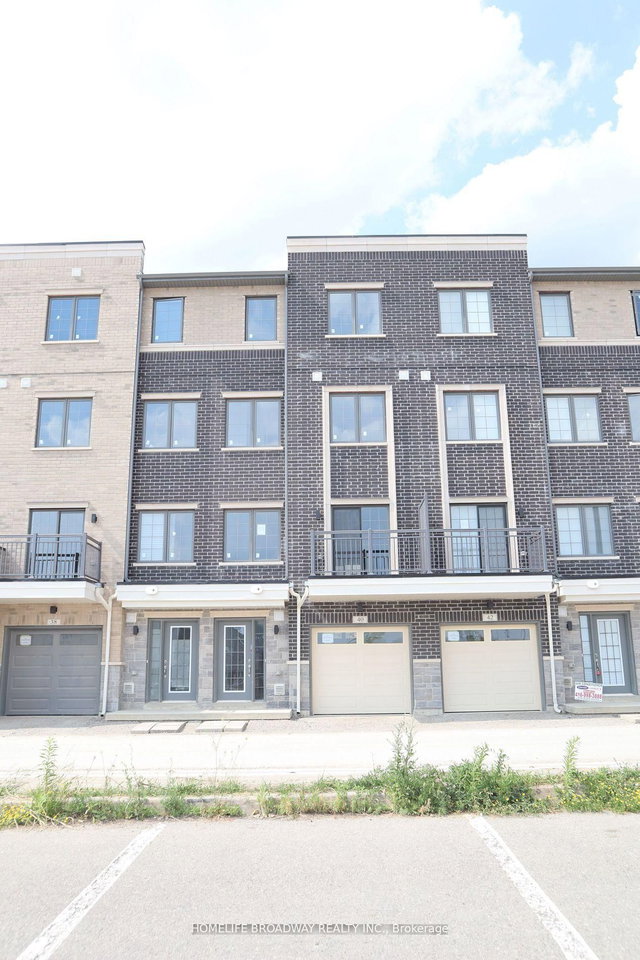 40 Clippers Crescent