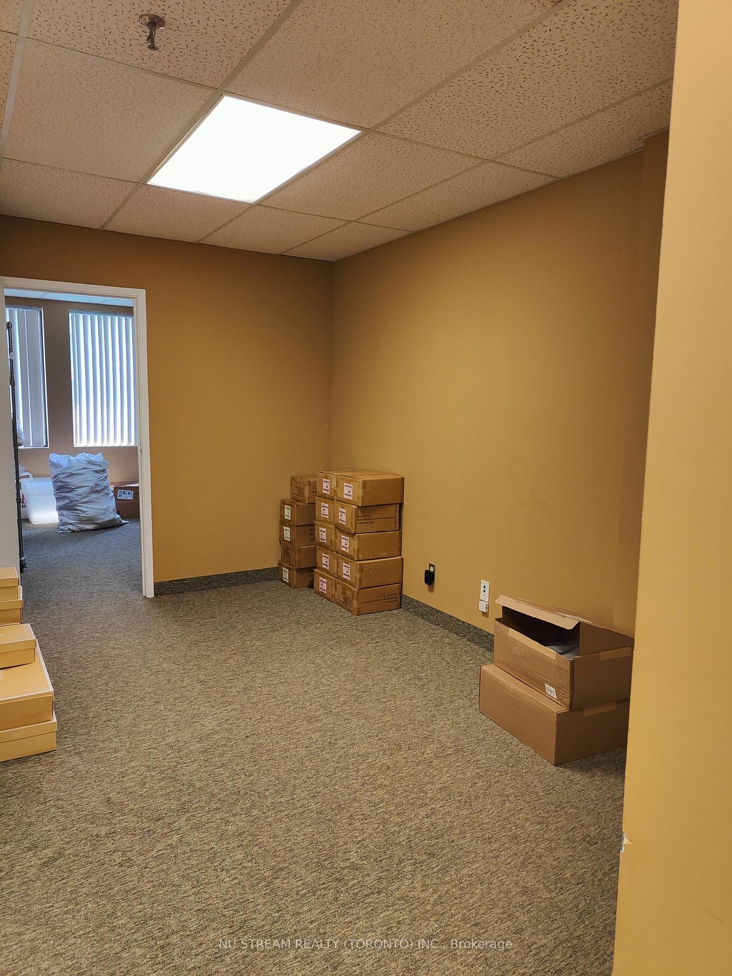 9011 Leslie Street, Unit 307 - Photo 5