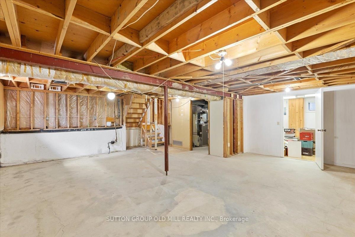 Detached House for sale at 37 Brandy Crescent, Vaughan, Ontario, L4L 3C5 - East Woodbridge - MLS: N12857700