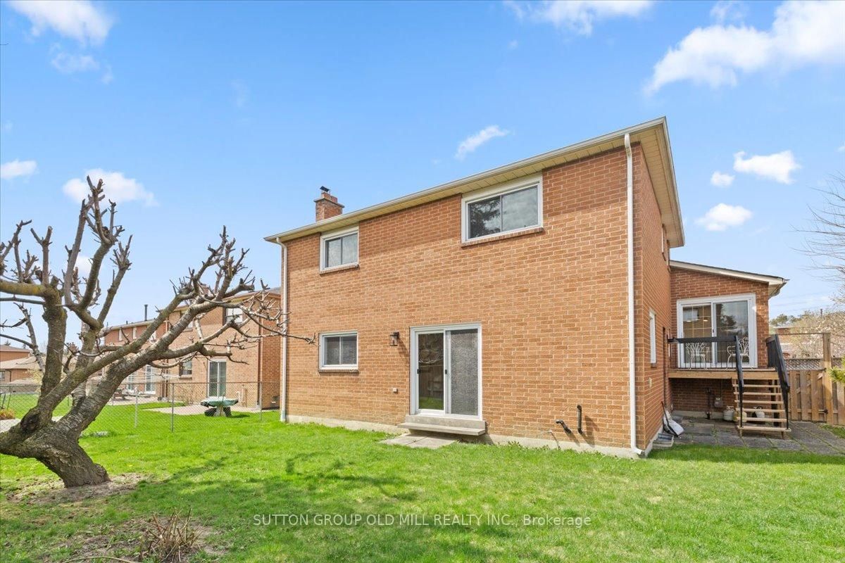 Detached House for sale at 37 Brandy Crescent, Vaughan, Ontario, L4L 3C5 - East Woodbridge - MLS: N12857700