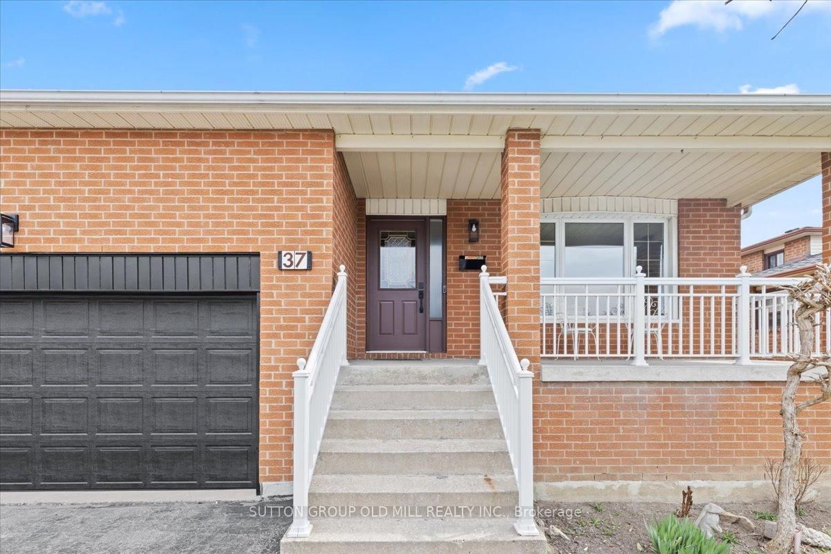 Detached House for sale at 37 Brandy Crescent, Vaughan, Ontario, L4L 3C5 - East Woodbridge - MLS: N12857700